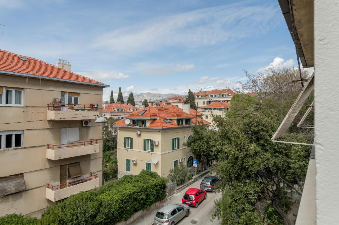 Apartment Dinka With Terrace Split Exteriér fotografie