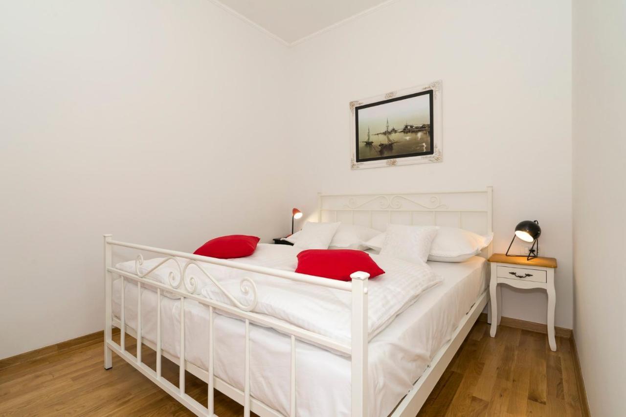 Apartment Dinka With Terrace Split Exteriér fotografie