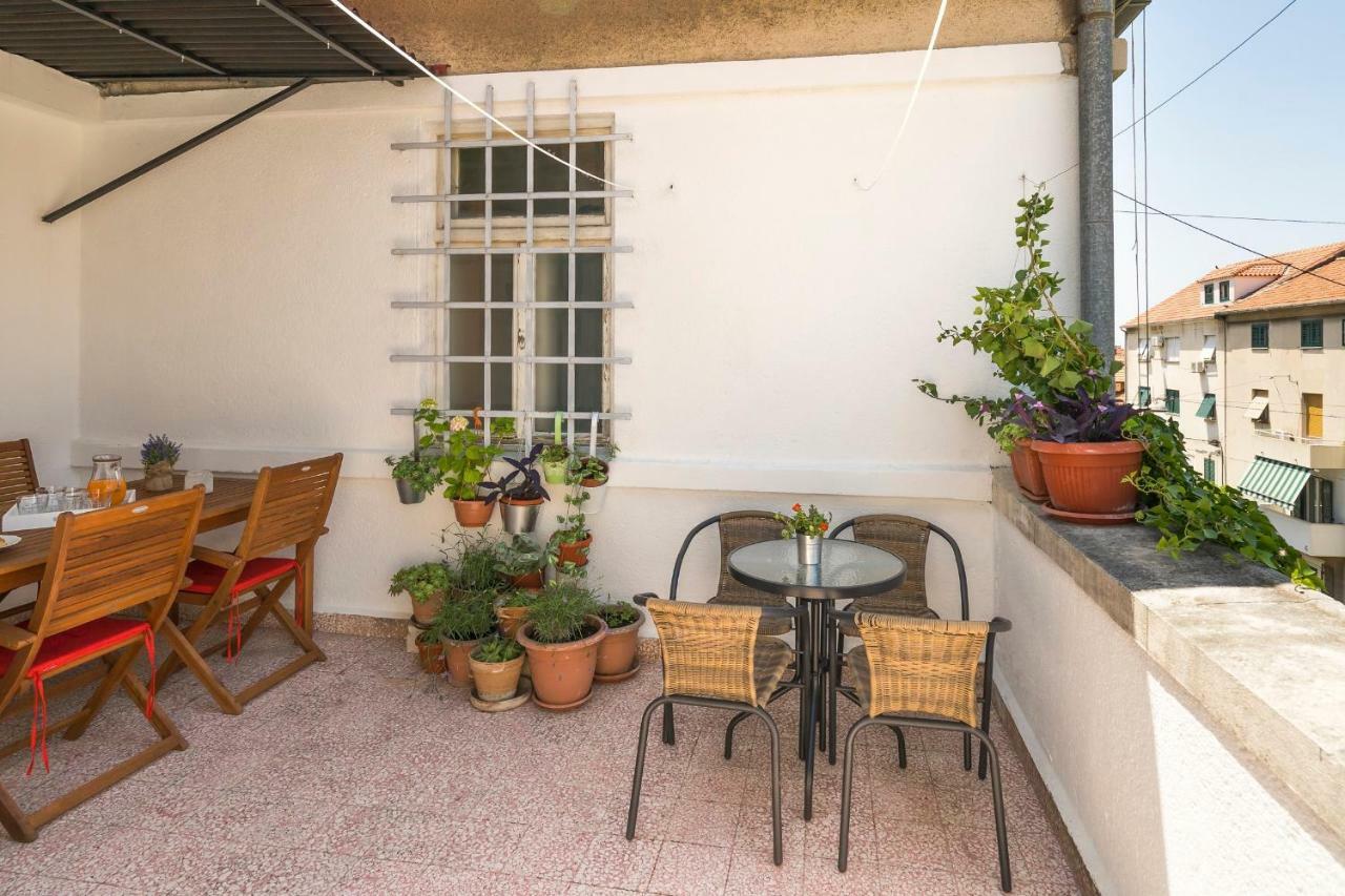 Apartment Dinka With Terrace Split Exteriér fotografie